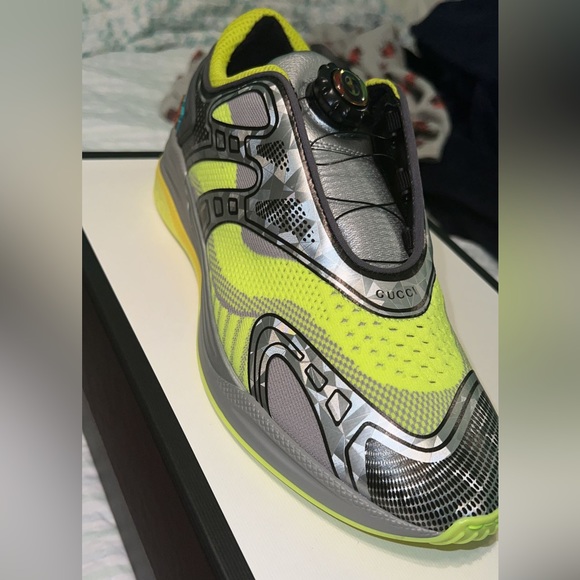 Gucci Ultrapace R ' Neon Yellow' - Picture 4 of 8